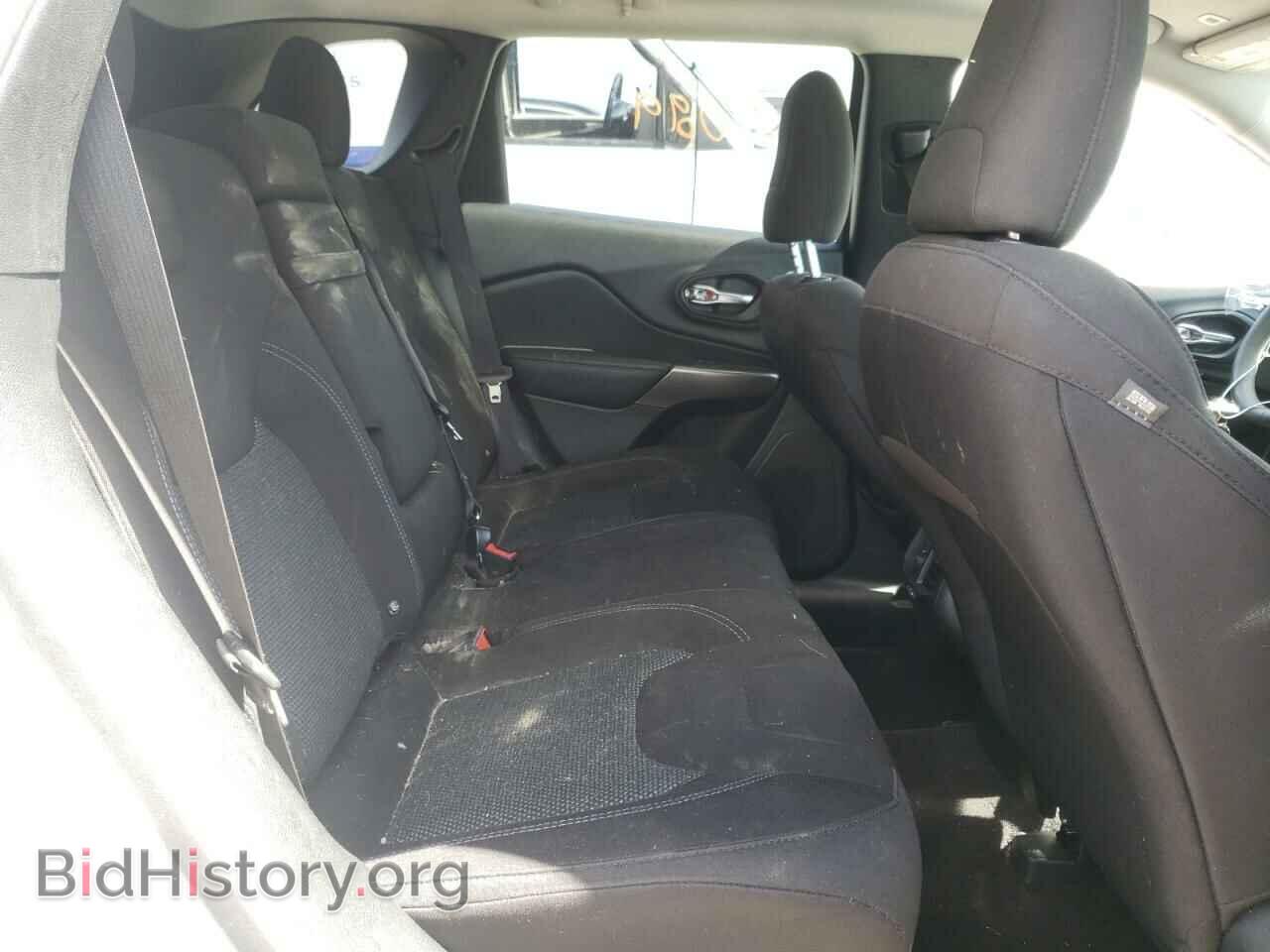 2019 JEEP CHEROKEE - VIN: 1C4PJLCB6KD128331 - Фото 6