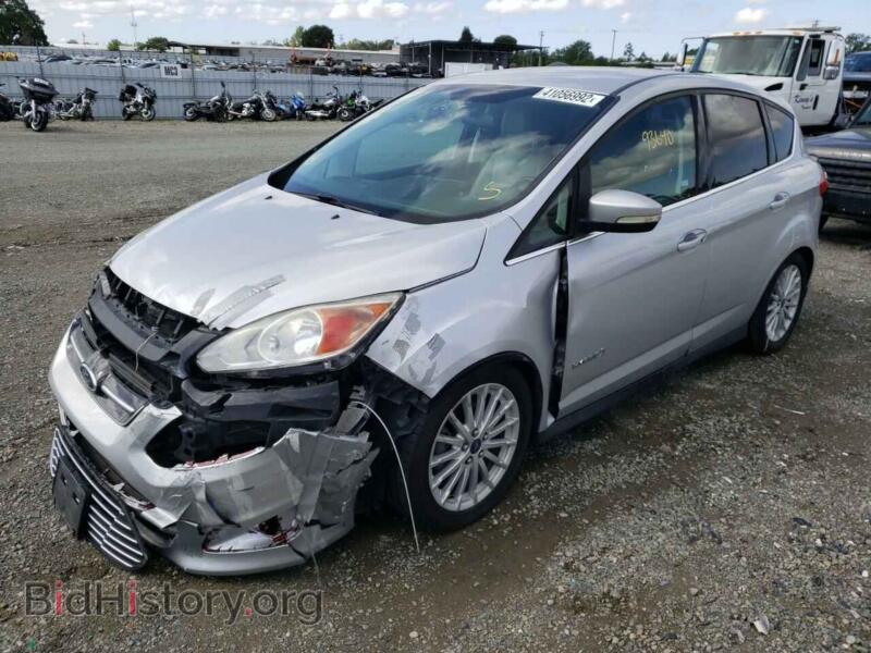 2013 Ford CMAX (VIN 1FADP5BU7DL514075) — фото 2 из 10