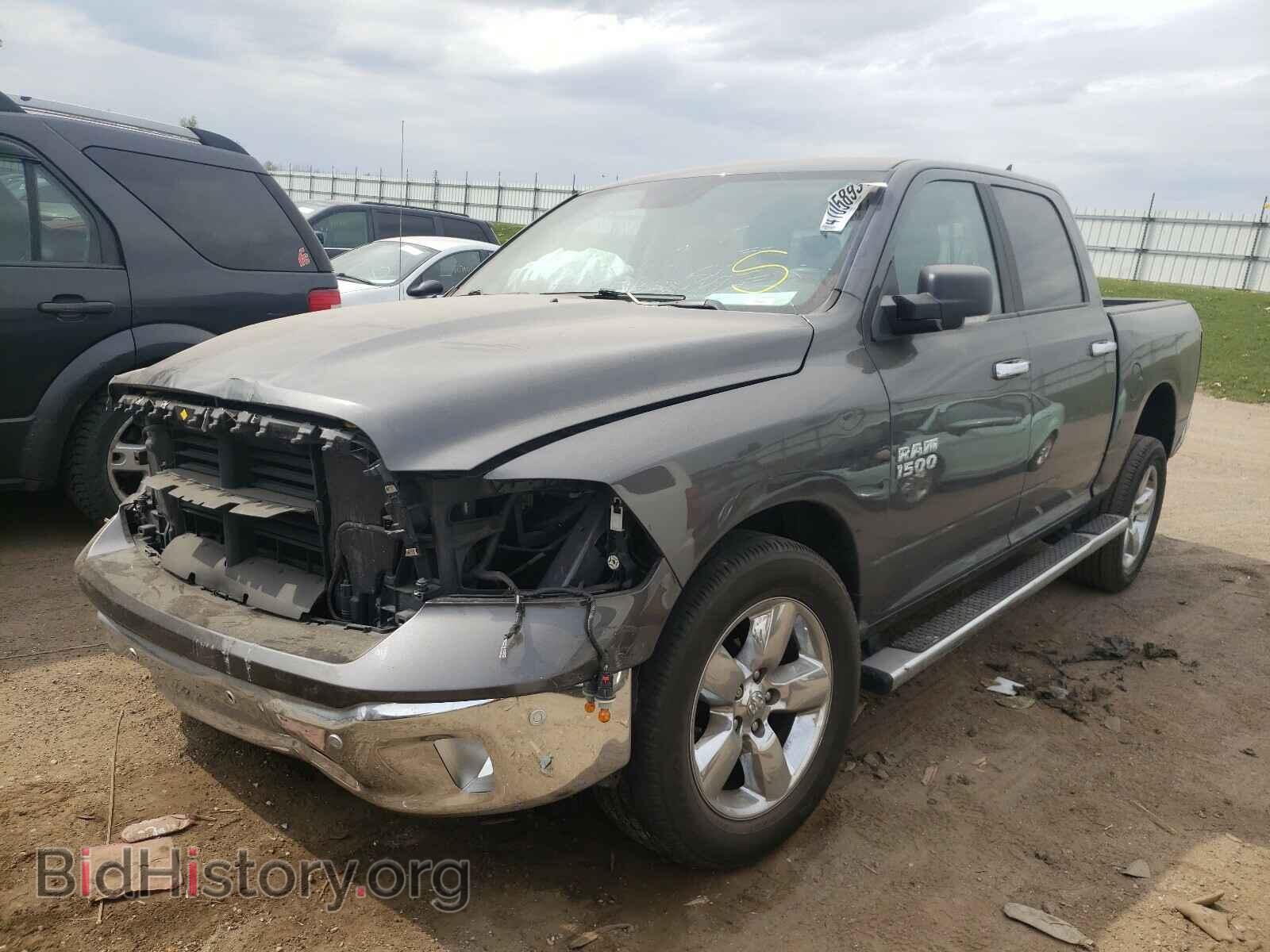 2017 RAM 1500 - VIN: 1C6RR7LG5HS810732 - Photo 2
