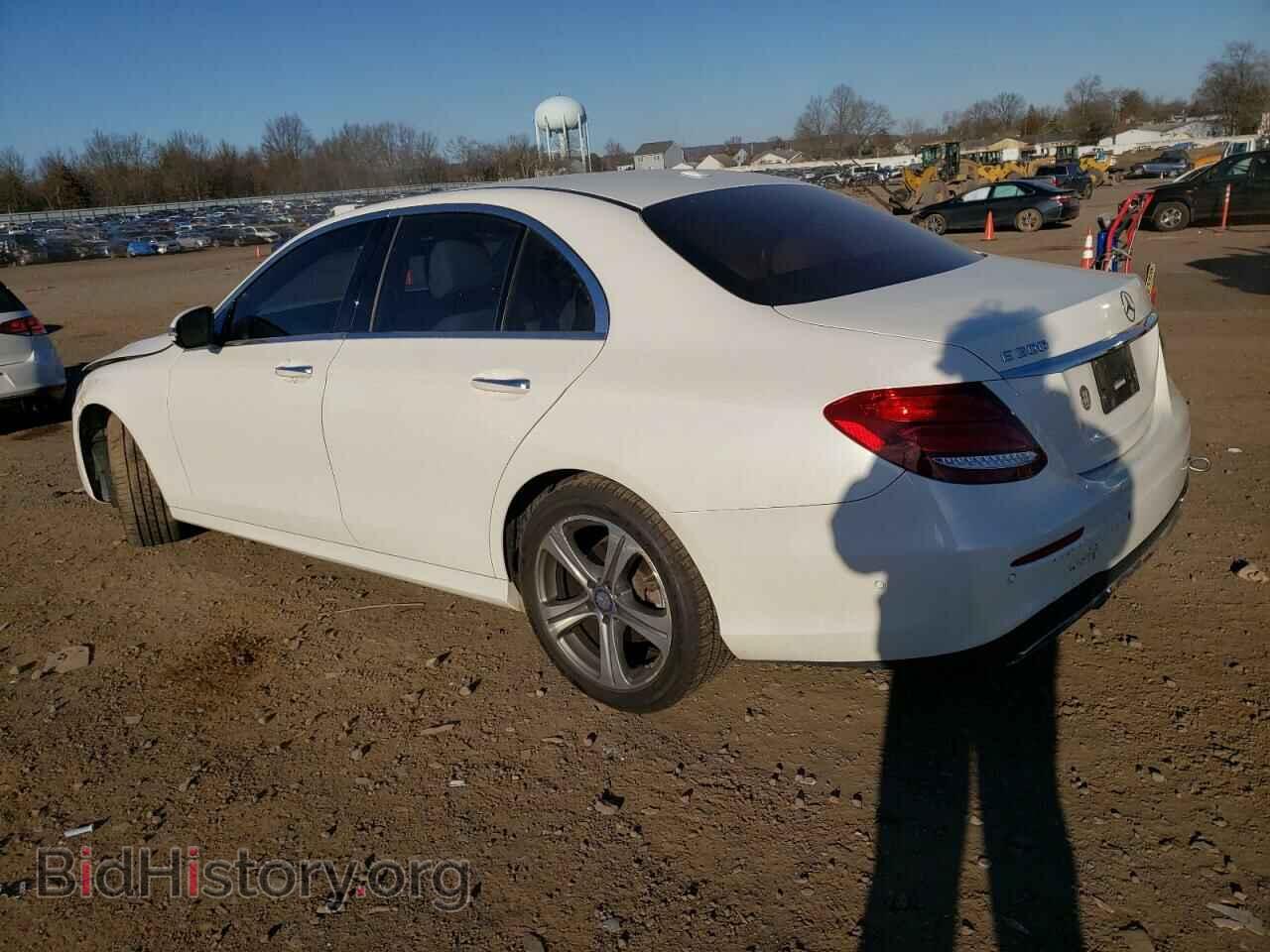 2017 MERCEDES-BENZ E-CLASS - VIN: WDDZF4KB3HA202547 - Фото 2