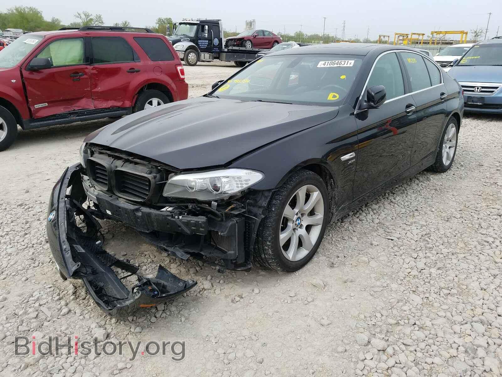 2011 BMW 5 SERIES - VIN: WBAFU9C50BC786584 - Фото 2