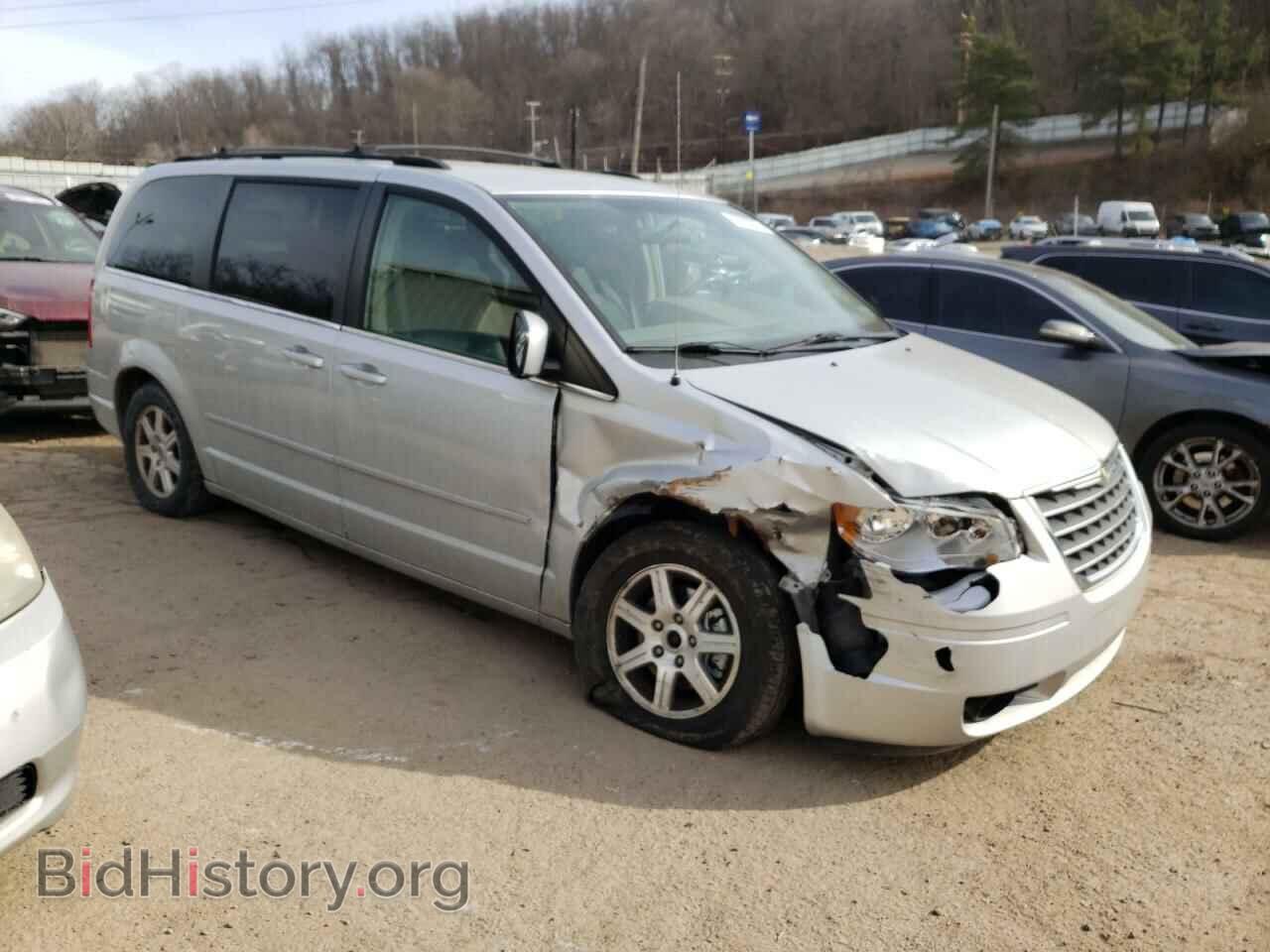 2008 CHRYSLER MINIVAN - VIN: 2A8HR54P28R763547 - Фото 4