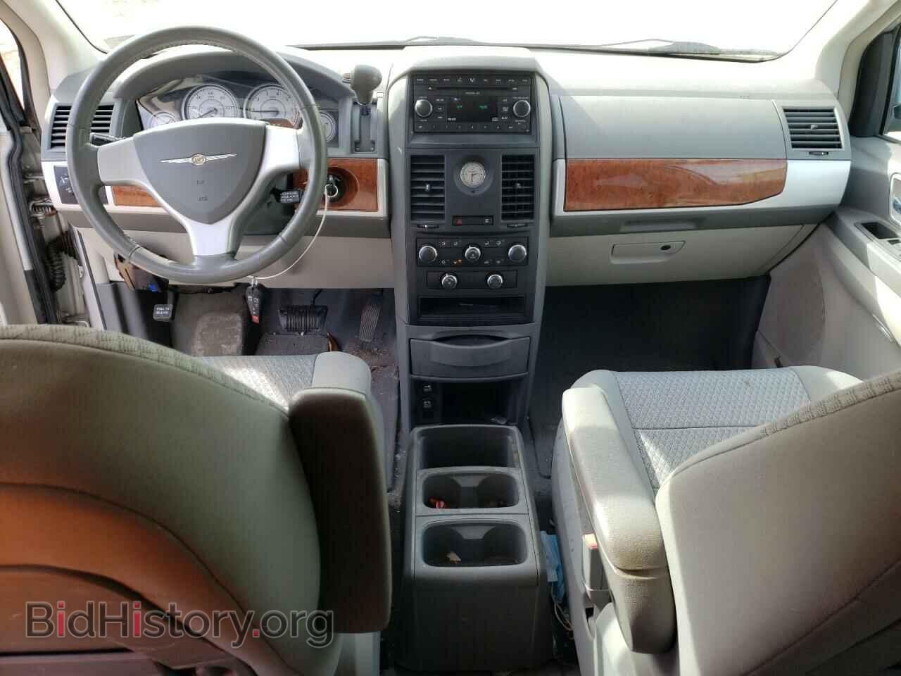 2008 CHRYSLER MINIVAN - VIN: 2A8HR54P28R763547 - Фото 8