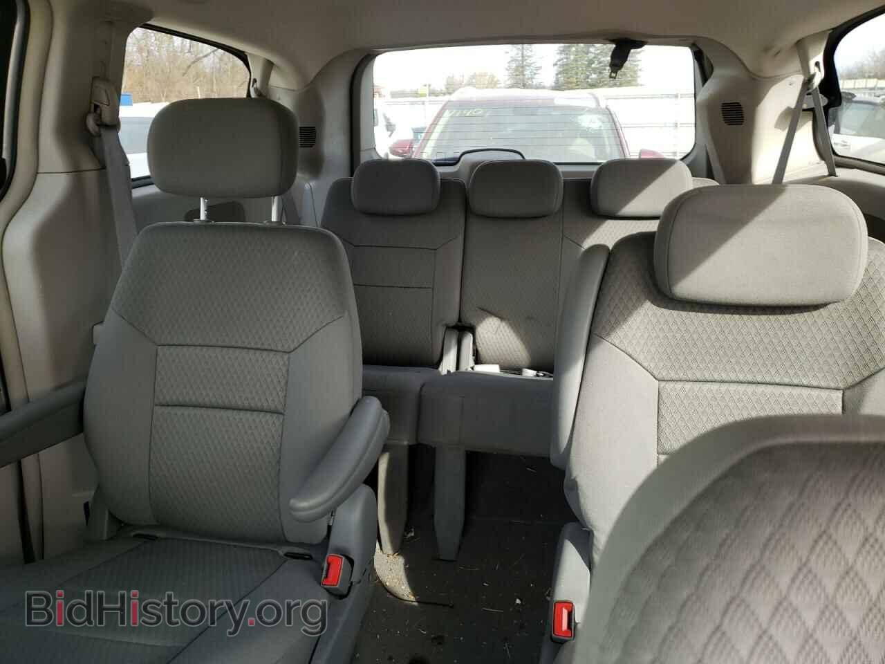 2008 CHRYSLER MINIVAN - VIN: 2A8HR54P28R763547 - Фото 10