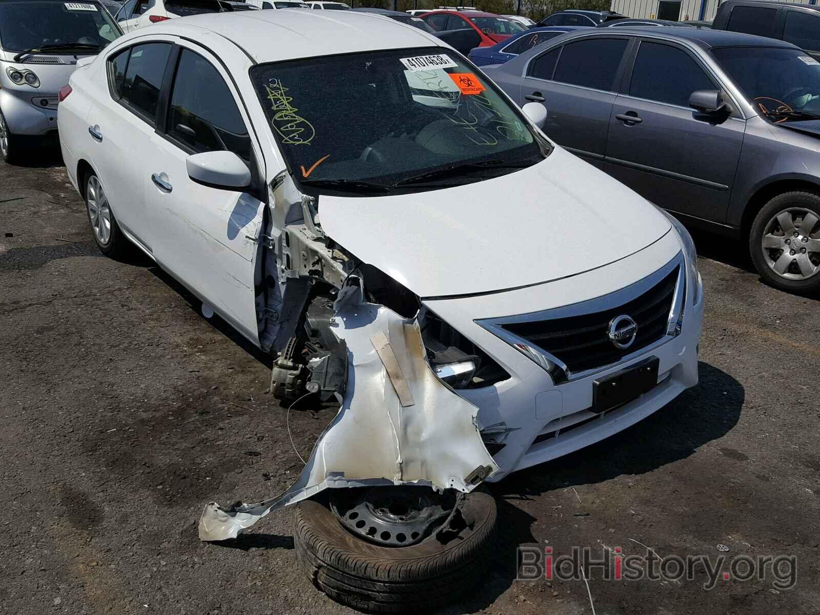 Photo 3N1CN7AP0JL807225 - NISSAN VERSA 2018