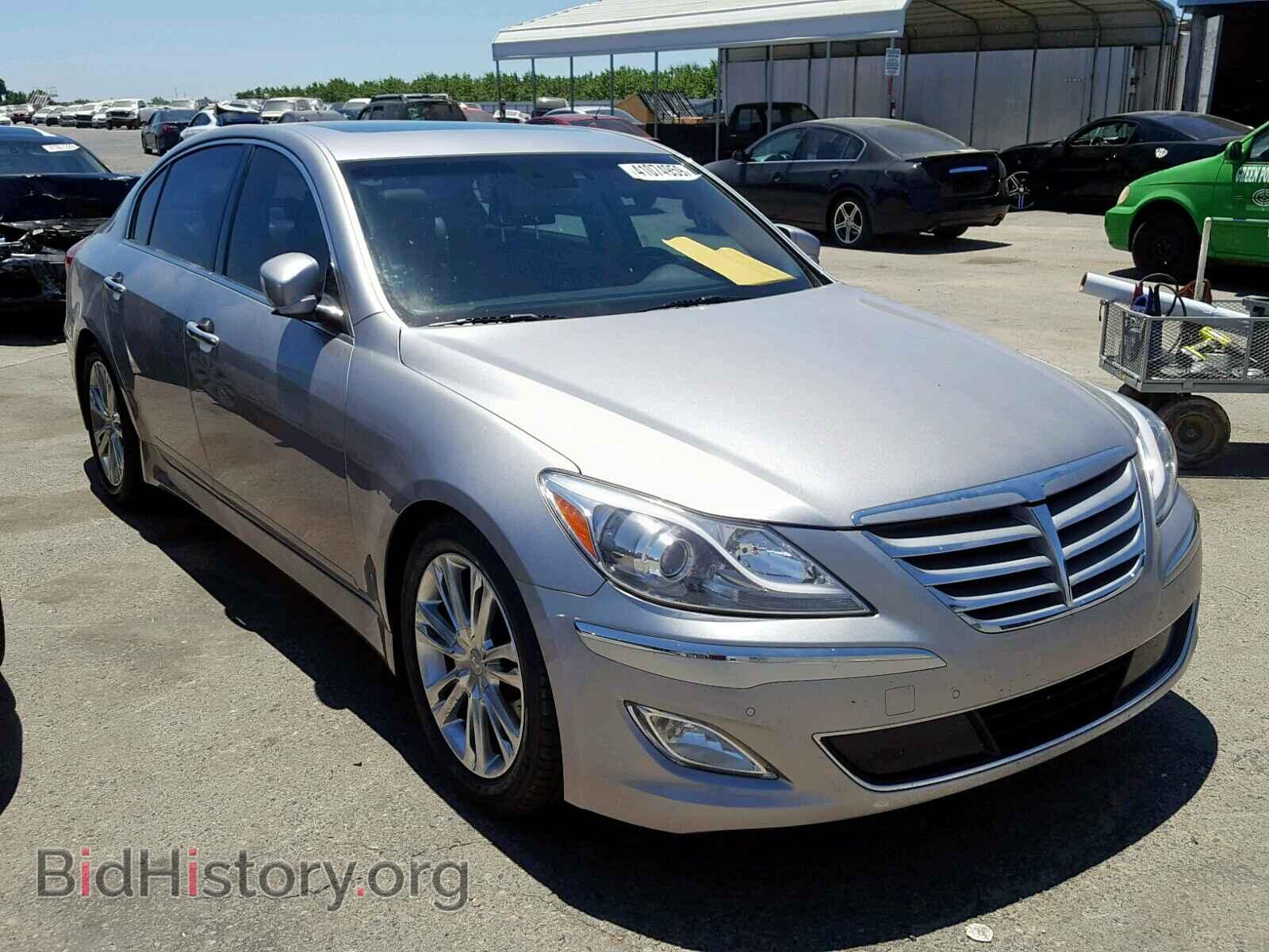 Photo KMHGC4DD1CU181774 - HYUNDAI GENESIS 2012