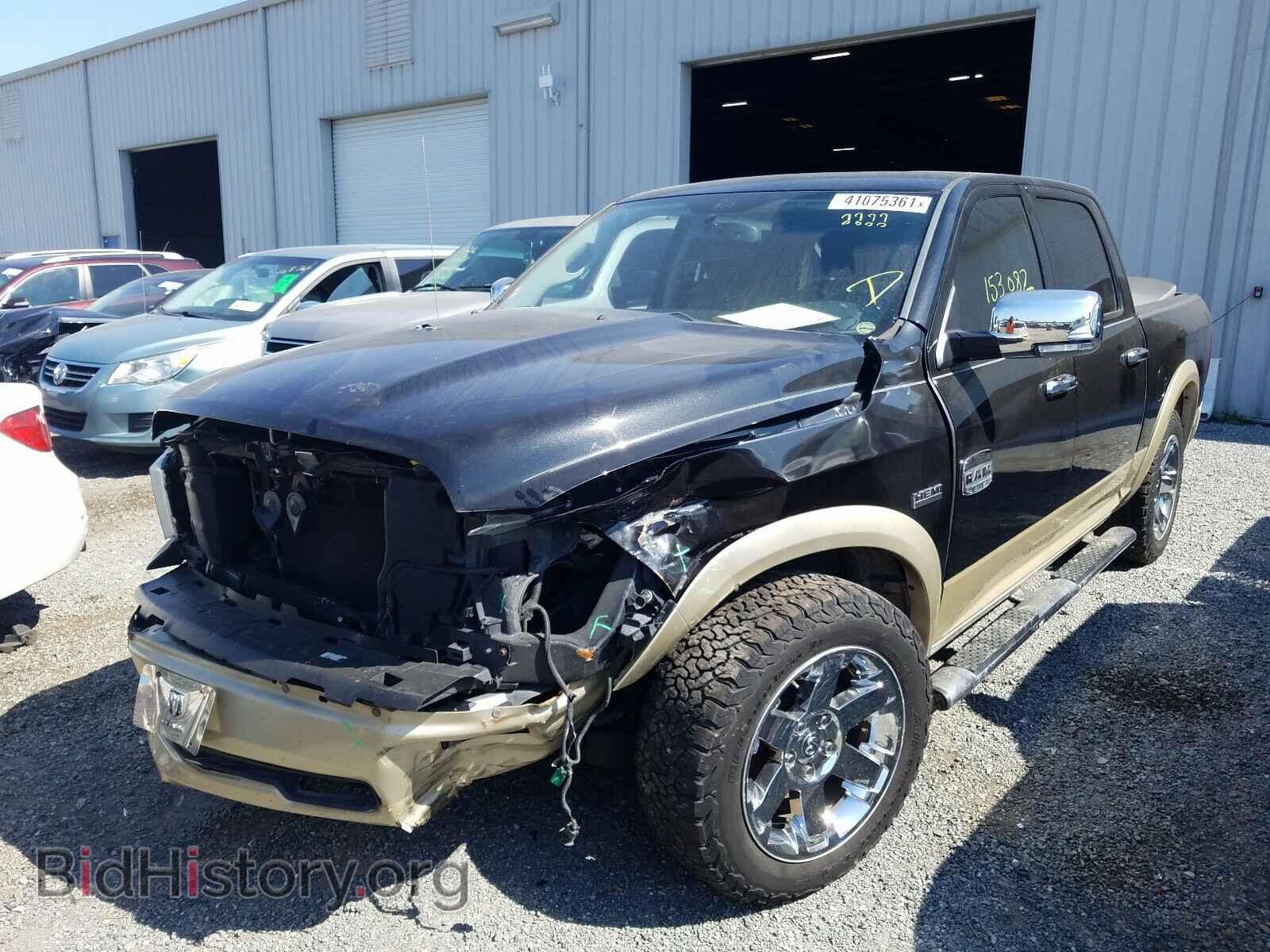 2011 DODGE RAM 1500 - VIN: 1D7RB1CT4BS646748 - Фото 2