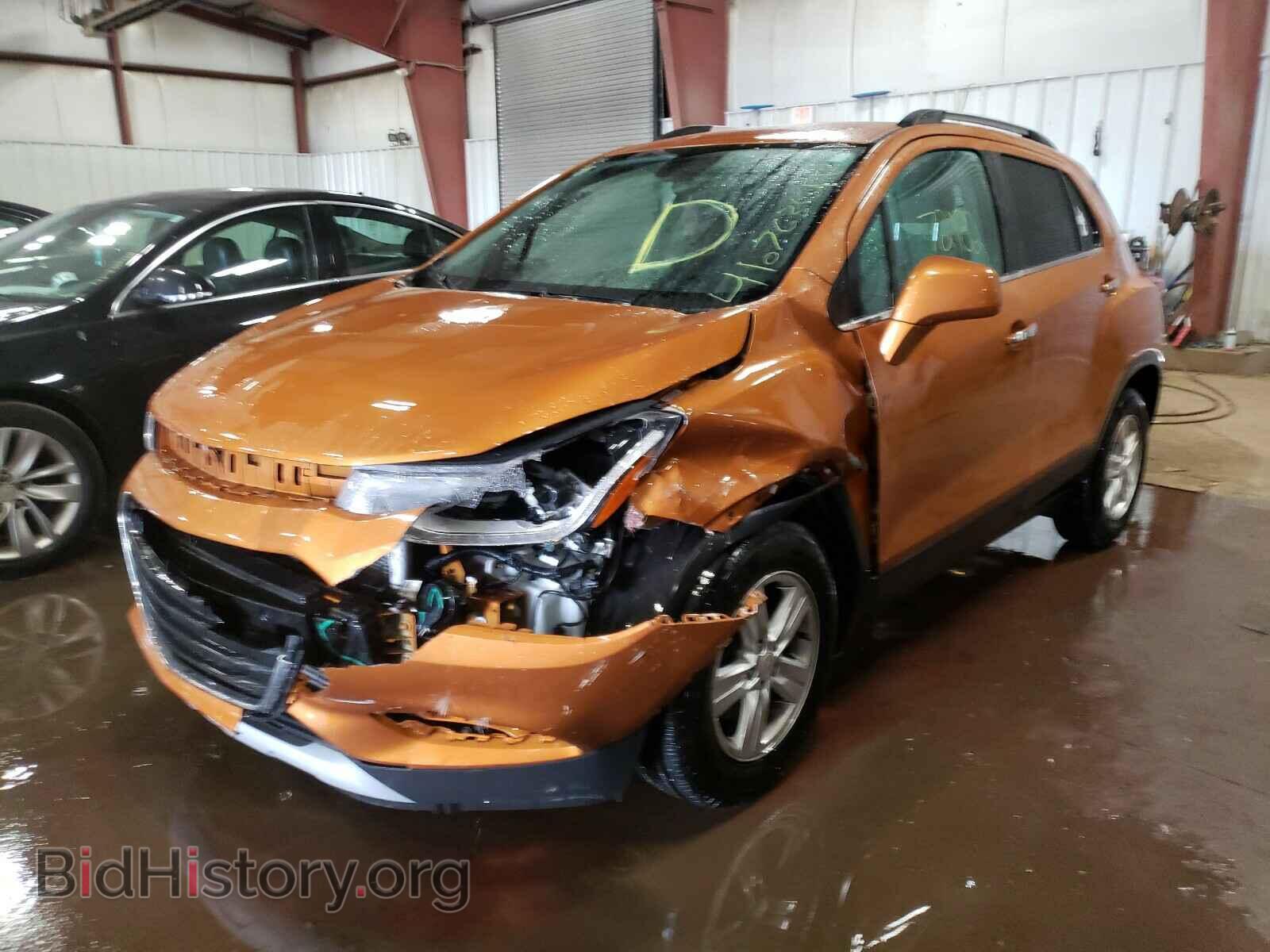 2017 CHEVROLET TRAX - VIN: 3GNCJLSB3HL148255 - Фото 2