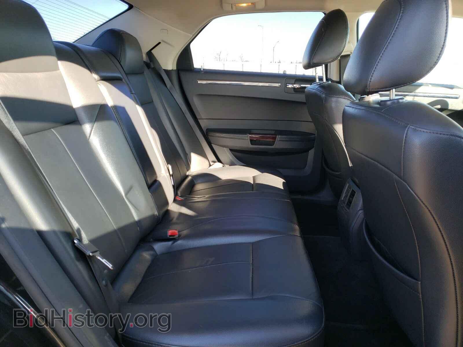 2010 CHRYSLER 300 - VIN: 2C3CA3CV6AH201048 - Фото 6