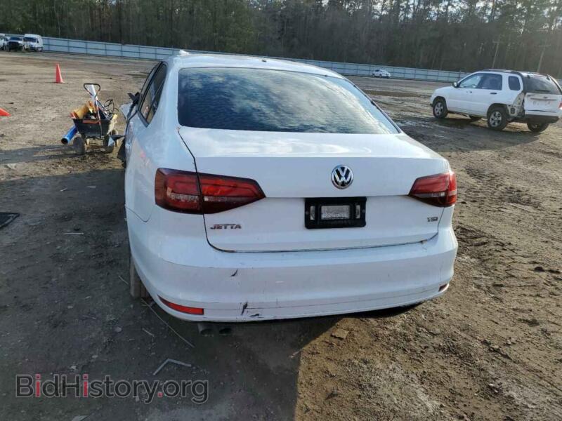 2016 Volkswagen JETTA (VIN 3VW267AJ2GM404011) — фото 6 из 12