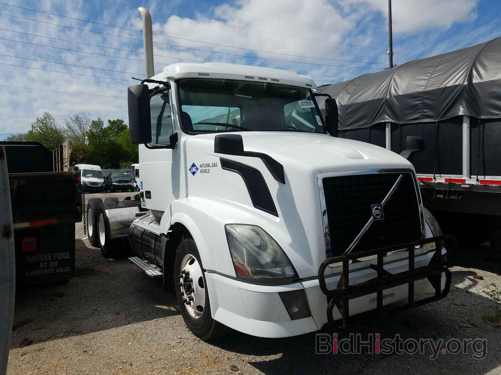 Photo 4V5NC9UG5FN922347 - VOLVO VN 2015