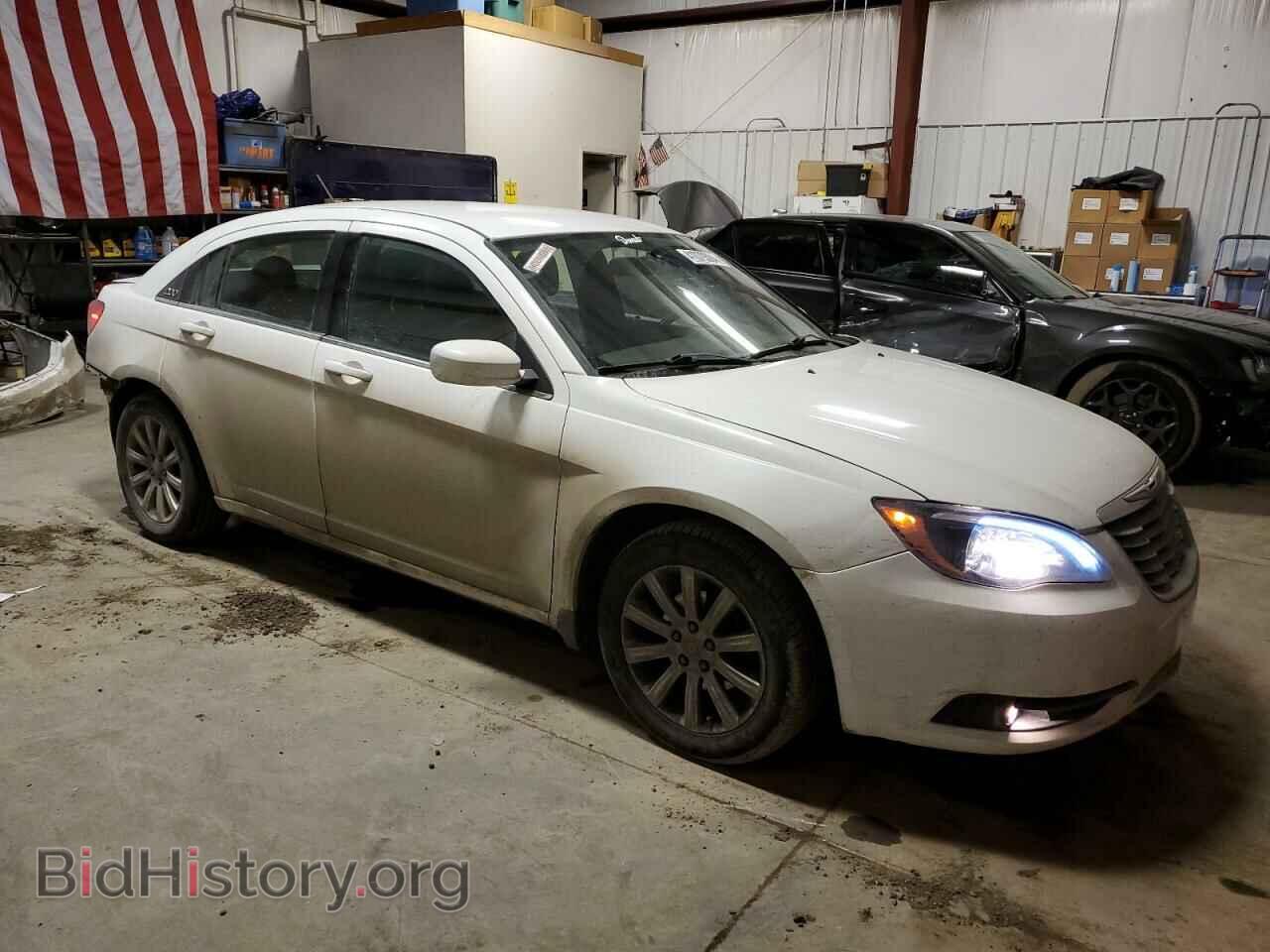 2013 CHRYSLER 200 - VIN: 1C3CCBBB0DN646358 - Фото 4