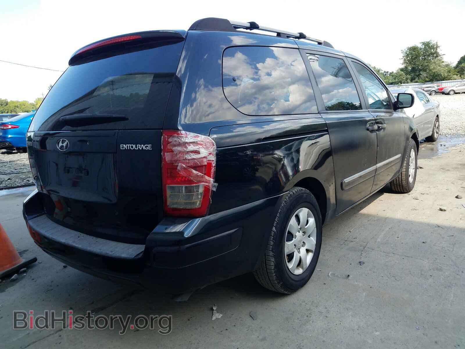 2007 HYUNDAI ENTOURAGE - VIN: KNDMC233376017747 - Фото 4