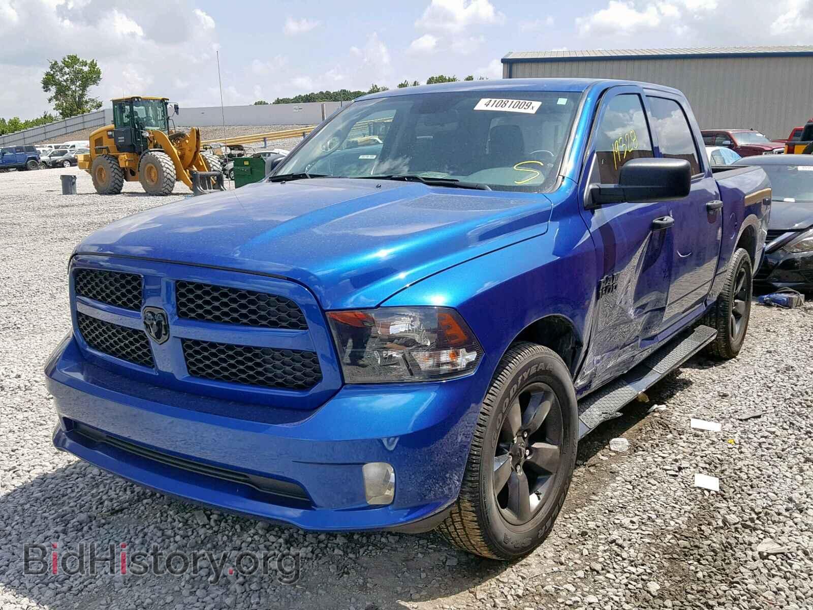 2018 RAM 1500 ST - VIN: 1C6RR6KG4JS304634 - Фото 2