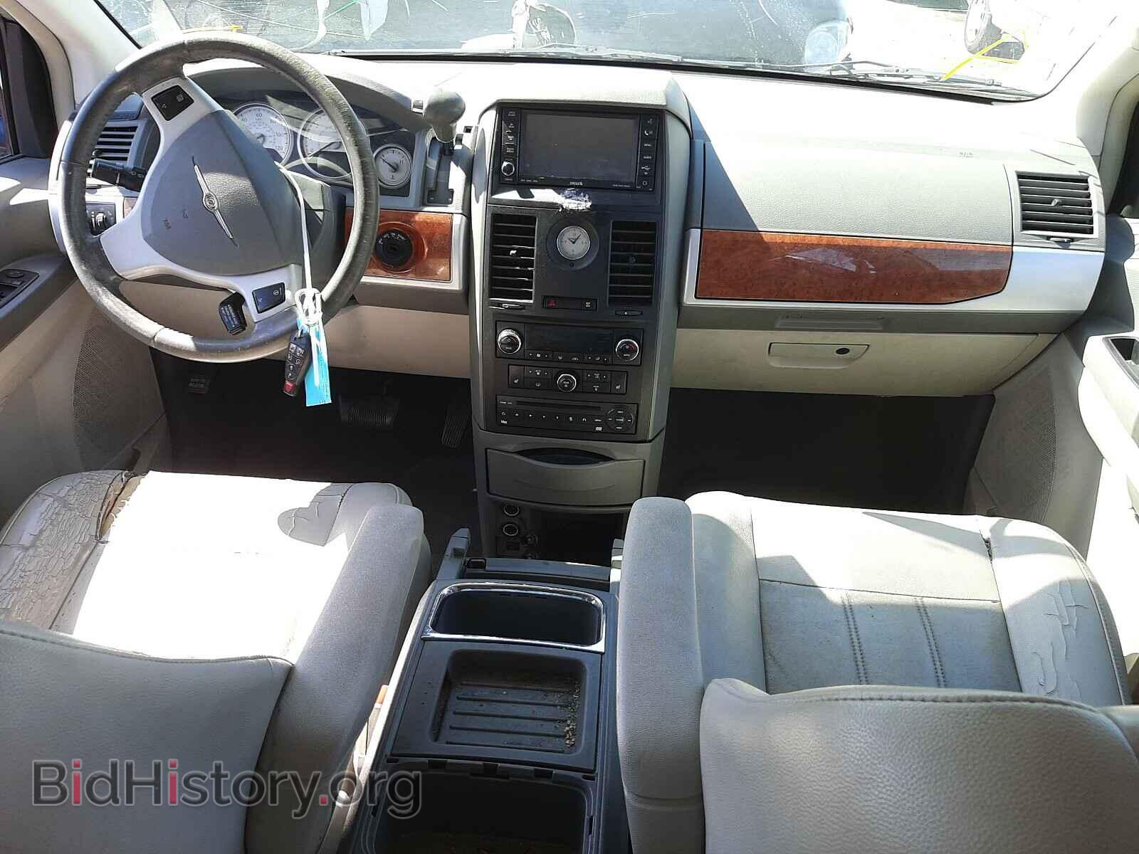 2008 CHRYSLER MINIVAN - VIN: 2A8HR54P68R719812 - Фото 9