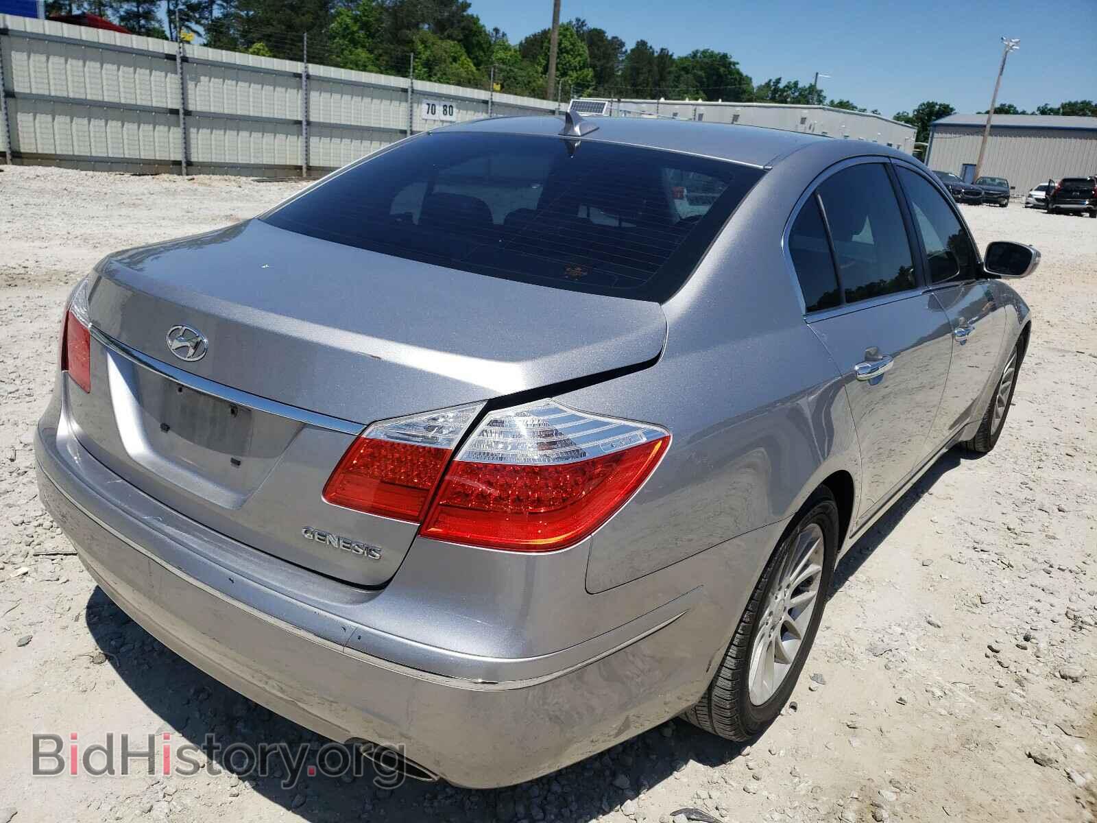 2011 HYUNDAI GENESIS - VIN: KMHGC4DE4BU117638 - Фото 4