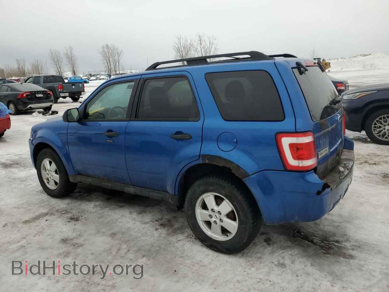 2011 FORD ESCAPE - VIN: 1FMCU0D71BKC14748 - Фото 2