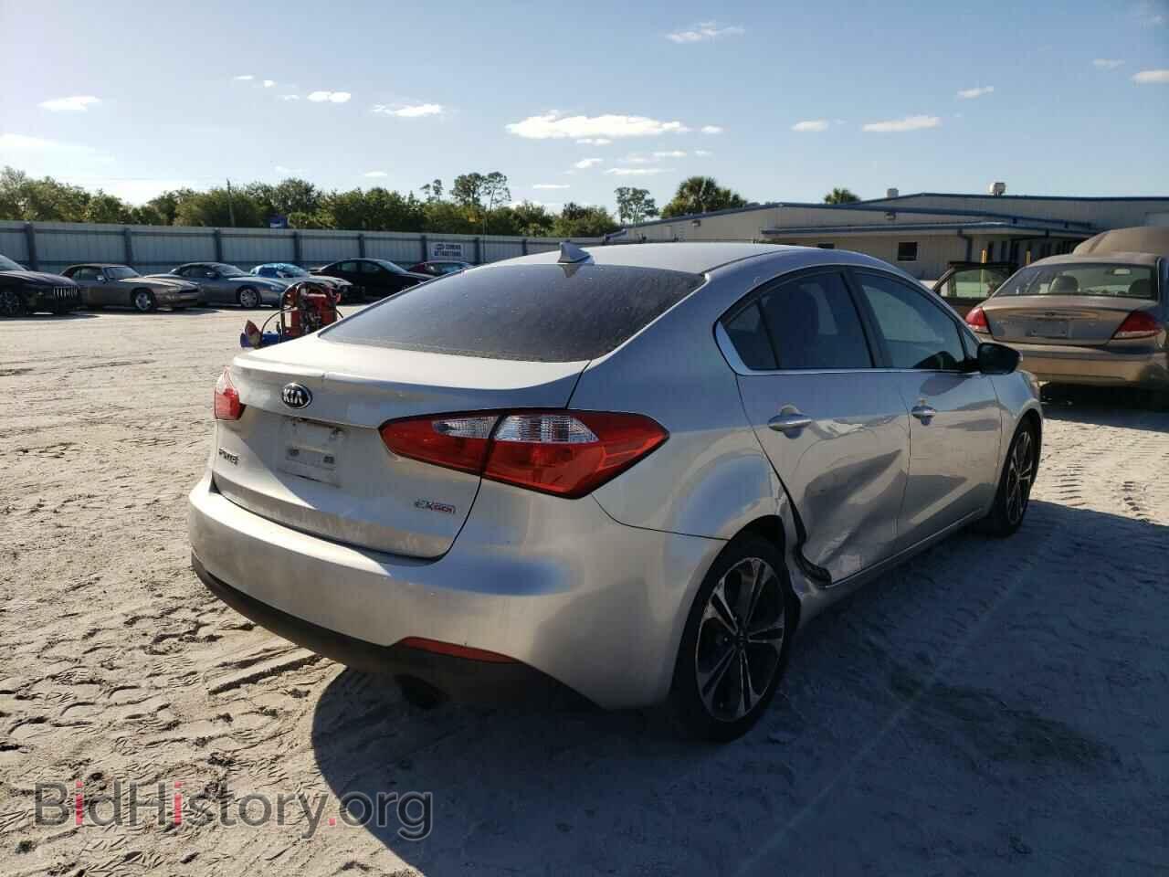 2015 KIA FORTE - VIN: KNAFX4A87F5332575 - Фото 4