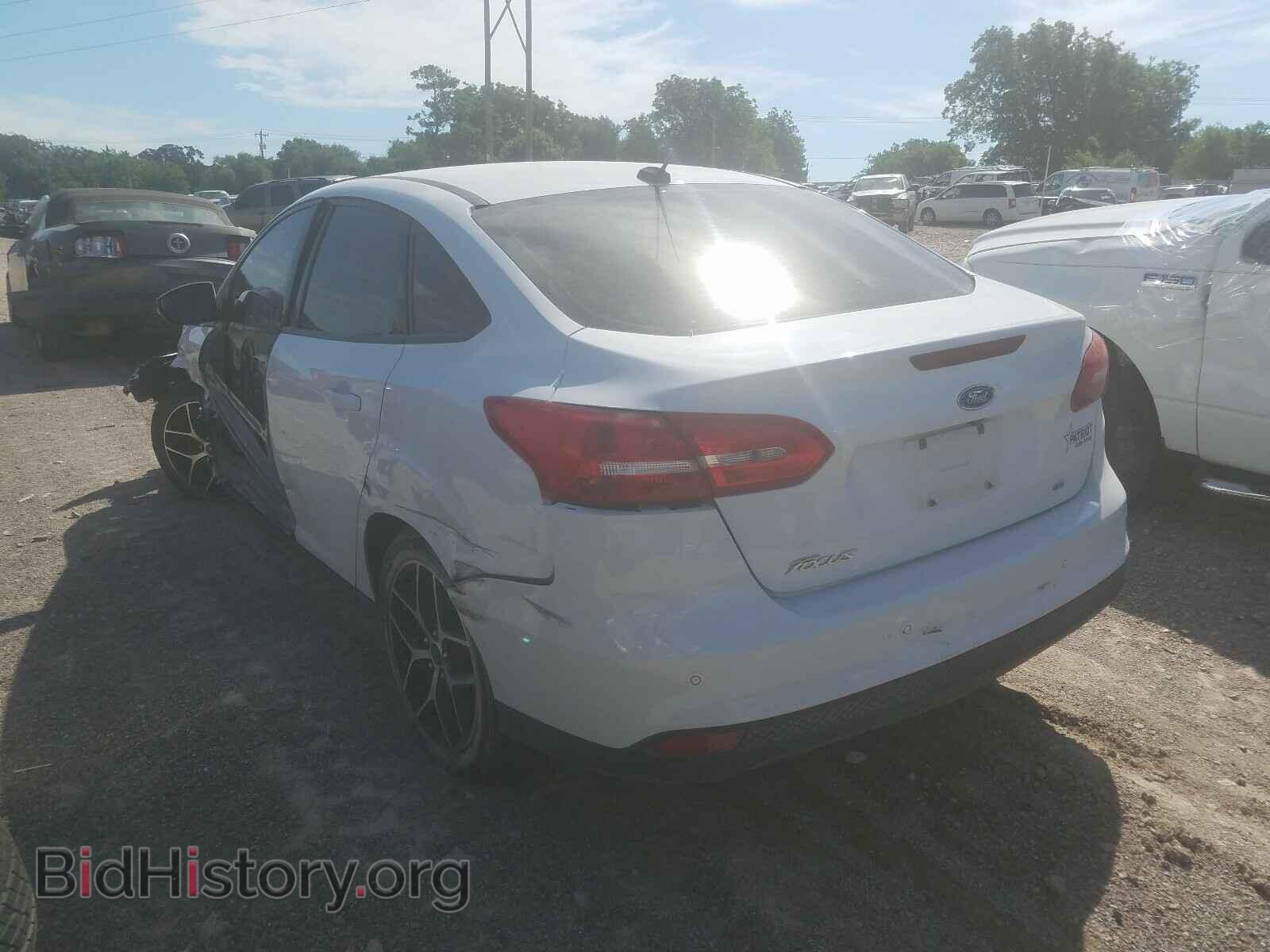 2017 FORD FOCUS - VIN: 1FADP3H22HL204738 - Фото 3