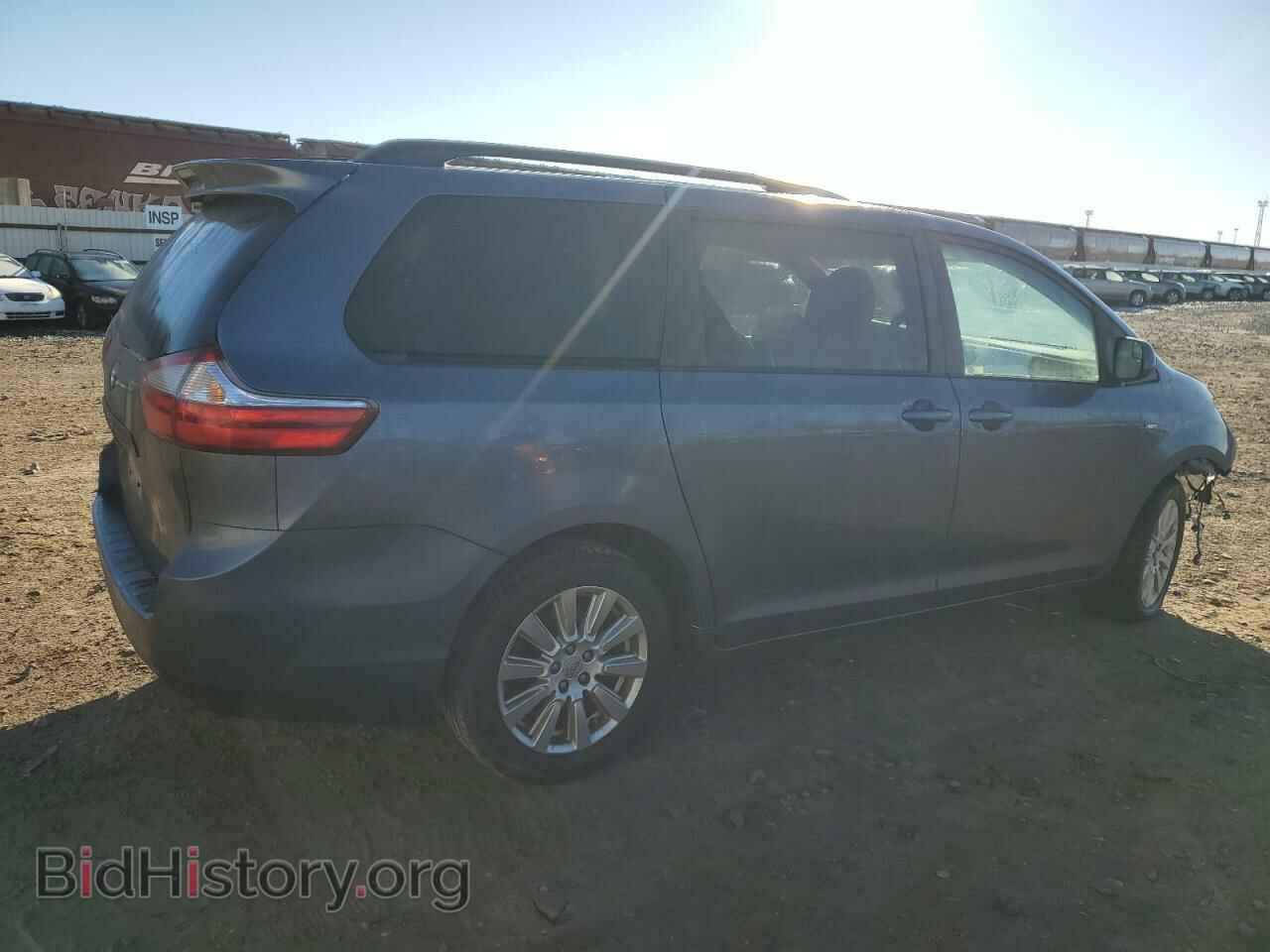 2017 TOYOTA All Models - VIN: 5TDJZ3DC8HS149846 - Фото 3