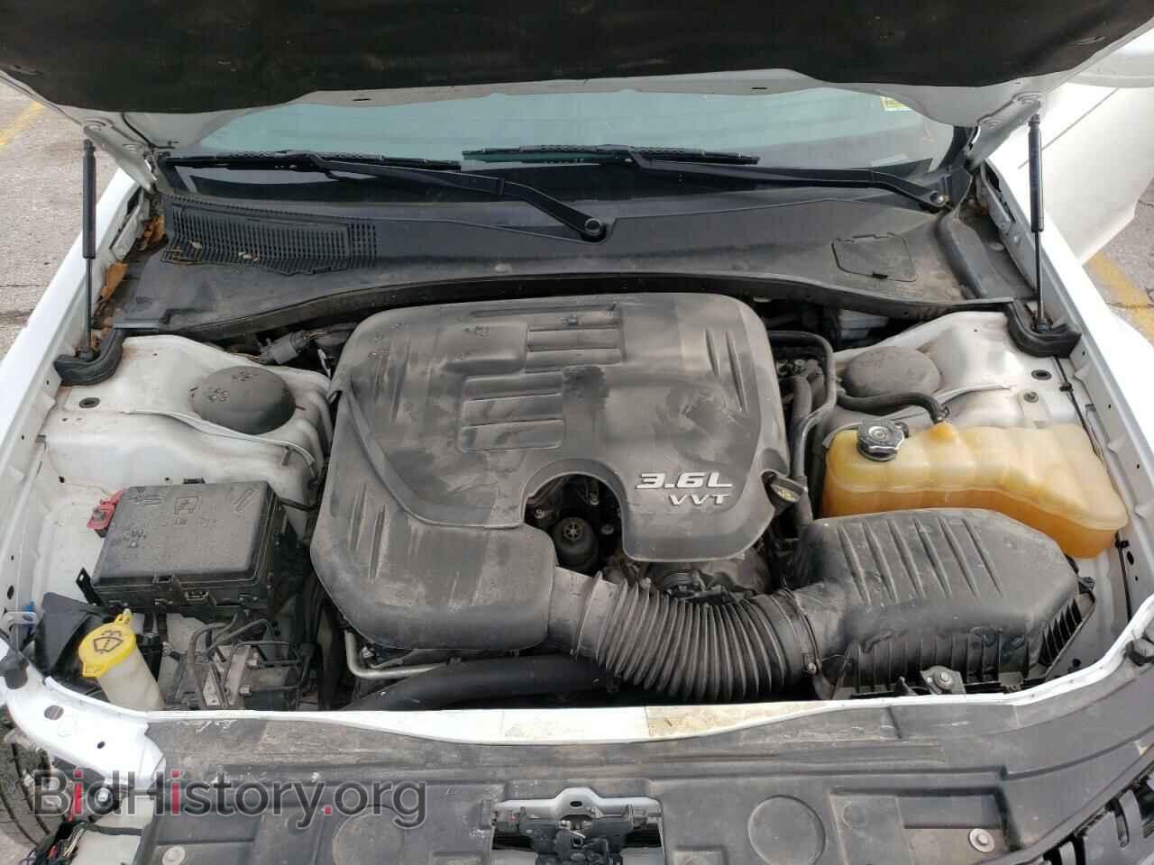 2014 CHRYSLER 300 - VIN: 2C3CCABG2EH132849 - Фото 7