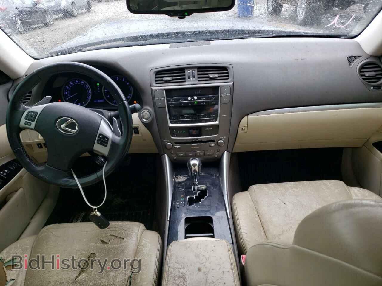 2011 LEXUS IS - VIN: JTHBF5C29B5156690 - Фото 8
