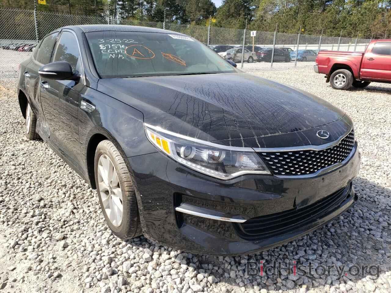 Photo 5XXGU4L39JG257576 - KIA OPTIMA 2018