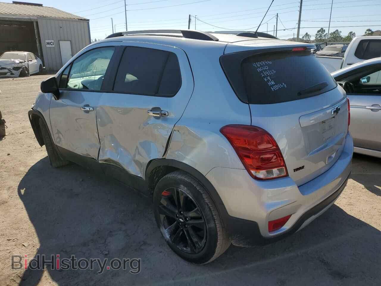2019 CHEVROLET TRAX - VIN: 3GNCJLSB3KL334157 - Фото 2