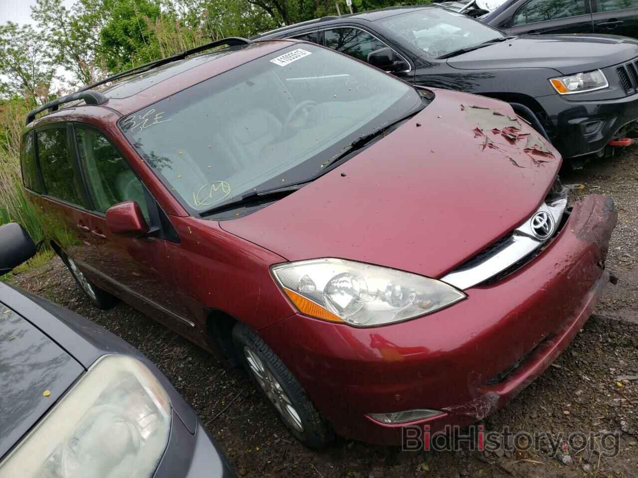 Photo 5TDBK22C98S009391 - TOYOTA SIENNA 2008