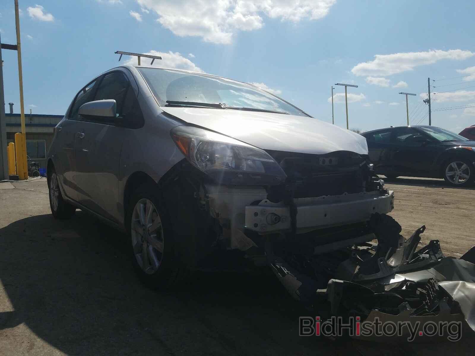 Фотография VNKKTUD34GA056563 - TOYOTA YARIS 2016