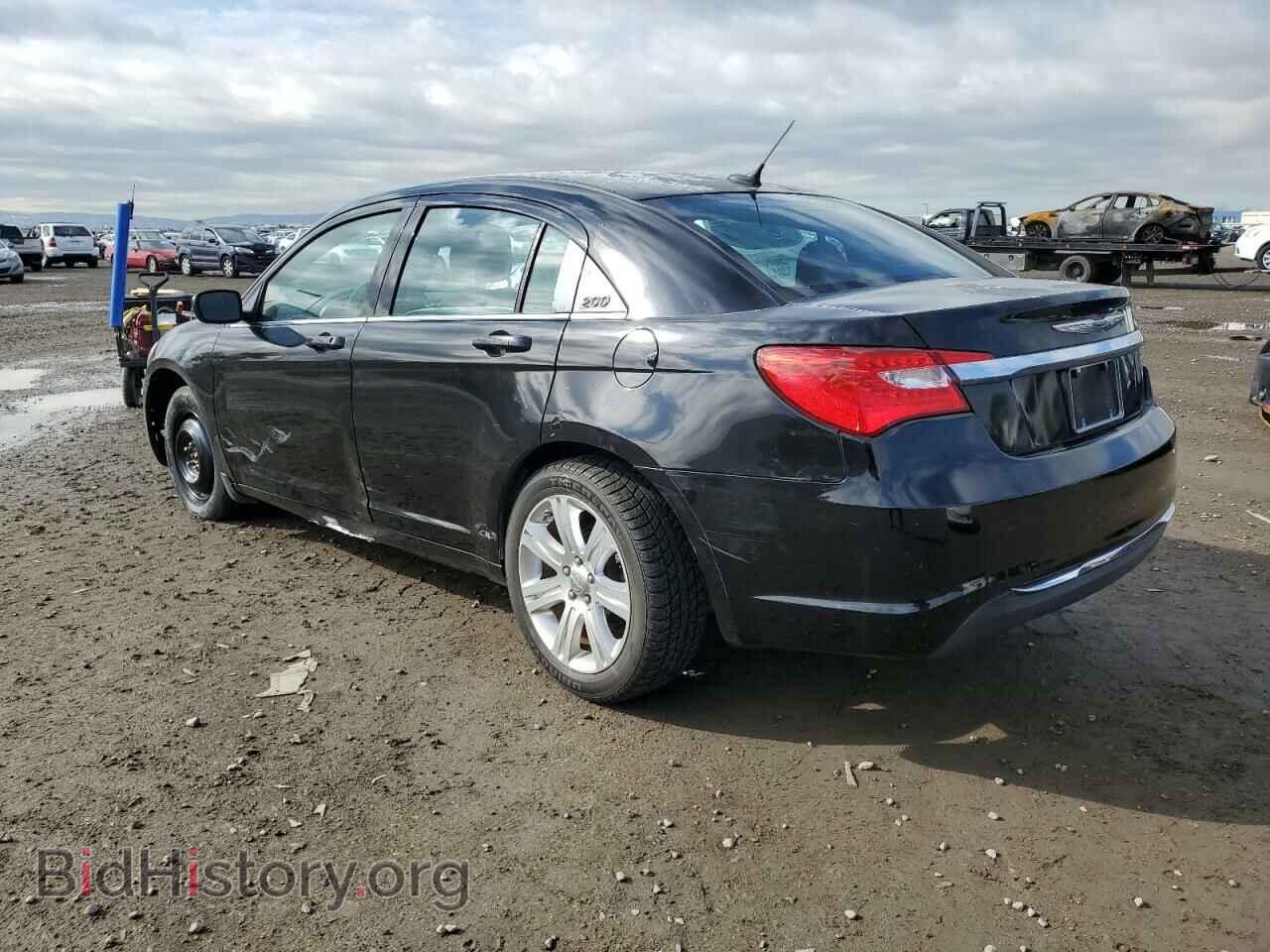 2013 CHRYSLER 200 - VIN: 1C3CCBBB0DN696225 - Фото 2