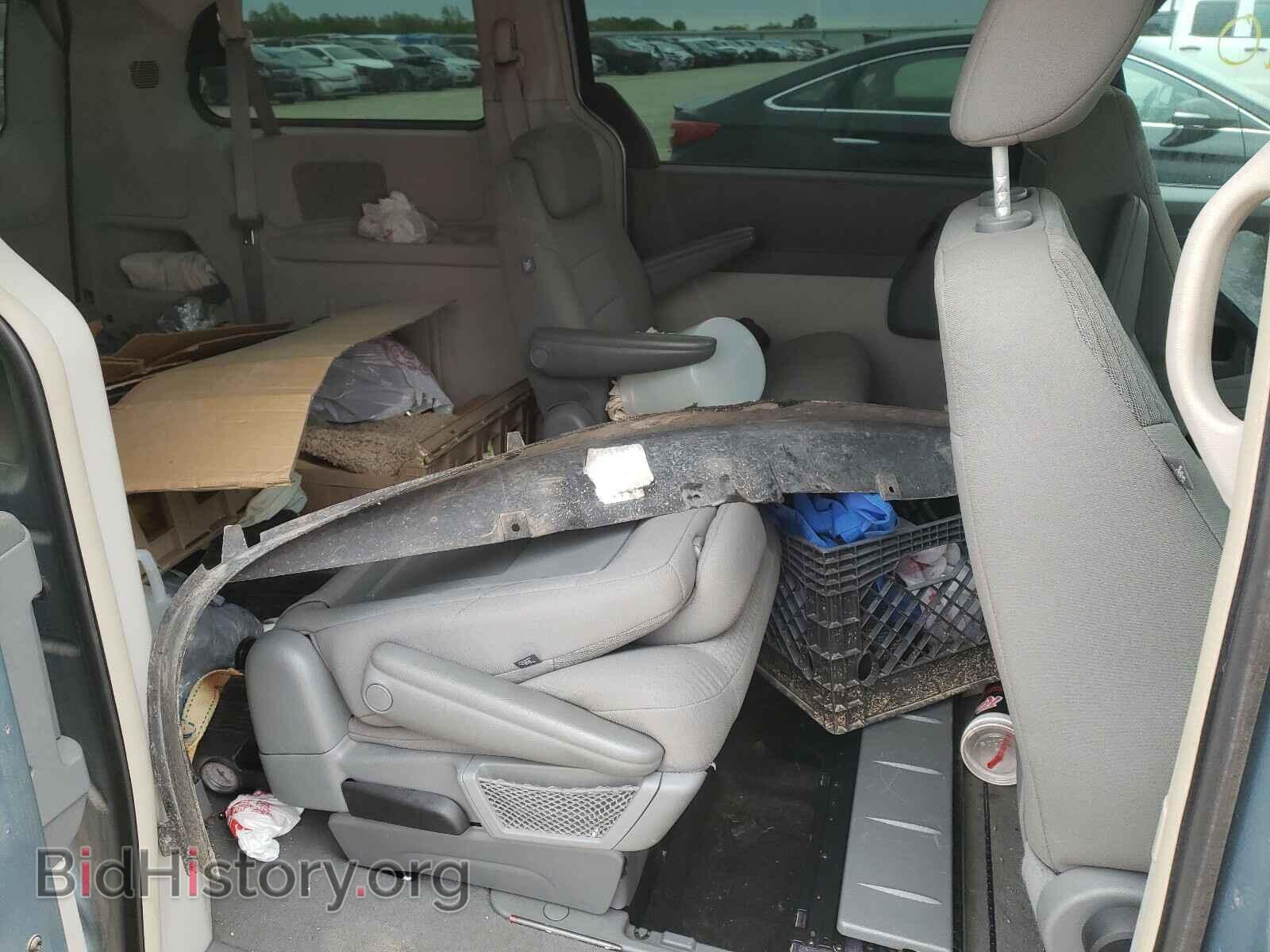 2008 CHRYSLER MINIVAN - VIN: 2A8HR54P78R769747 - Фото 6