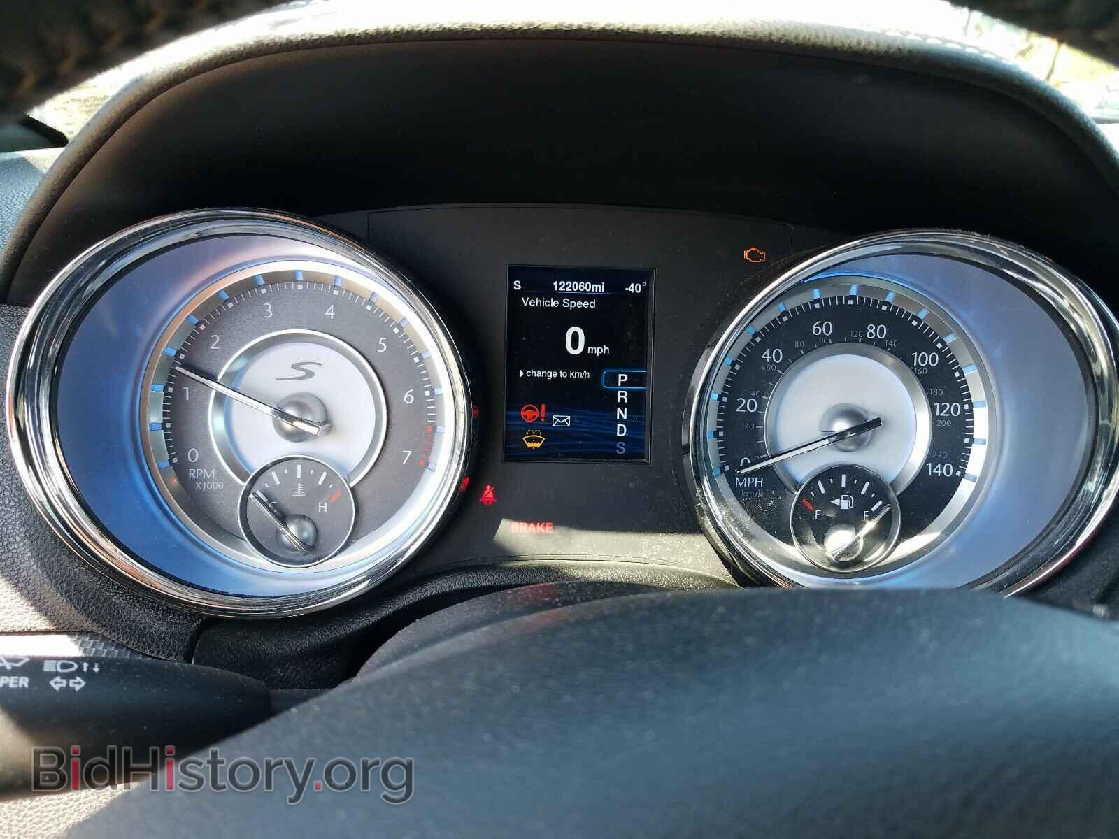 2014 CHRYSLER 300 - VIN: 2C3CCAGG2EH142130 - Фото 8