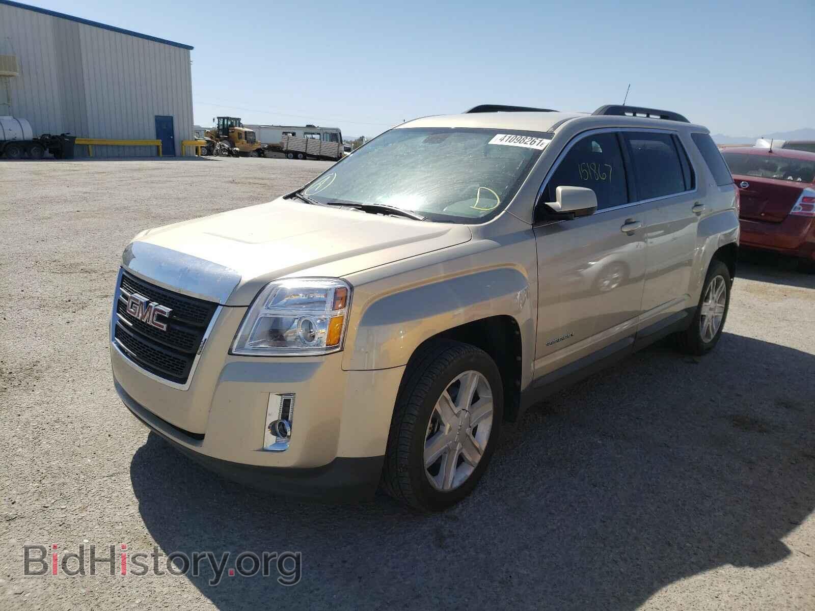 2011 GMC TERRAIN - VIN: 2CTALUEC8B6359469 - Photo 2