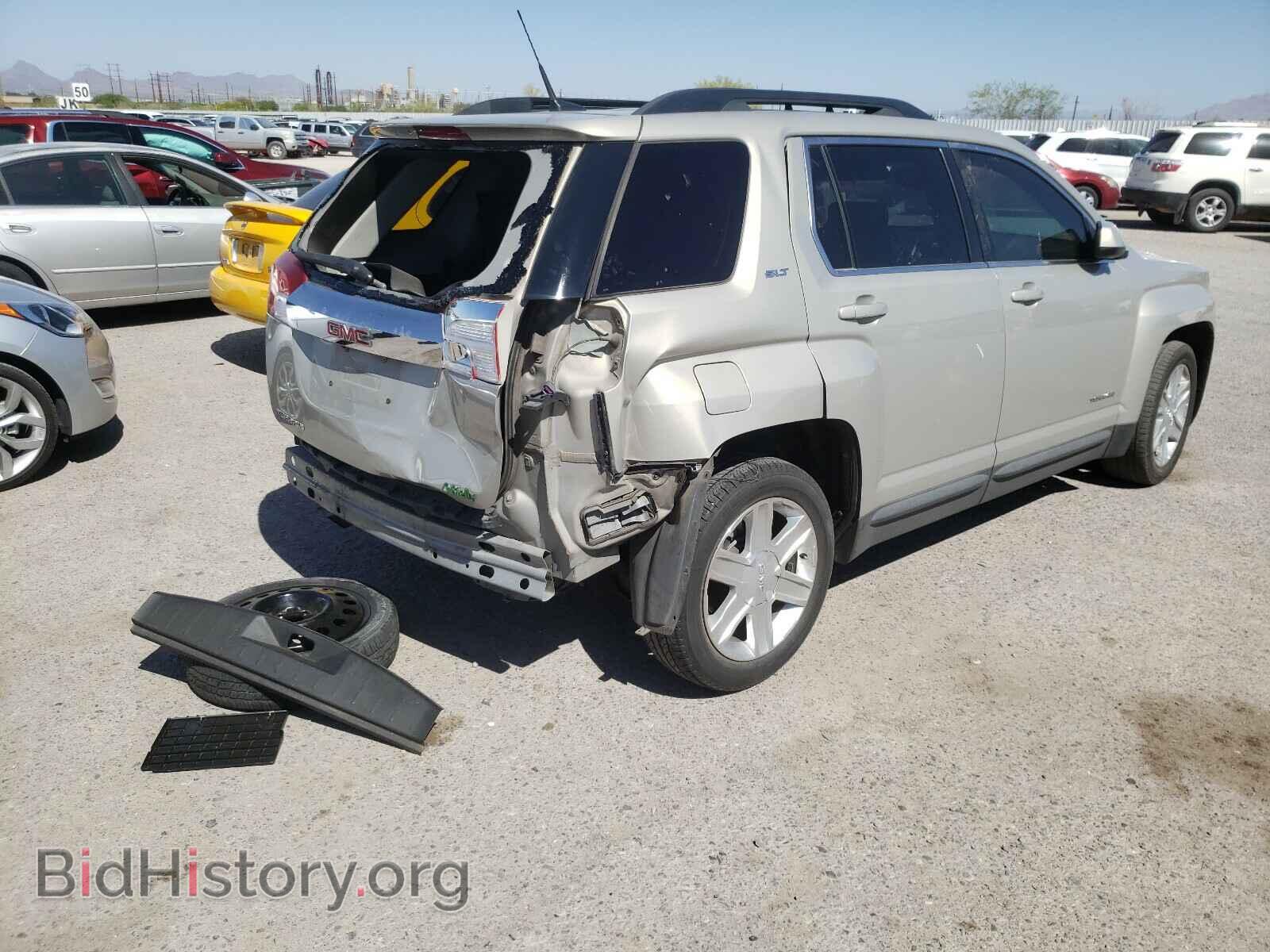 2011 GMC TERRAIN - VIN: 2CTALUEC8B6359469 - Photo 4