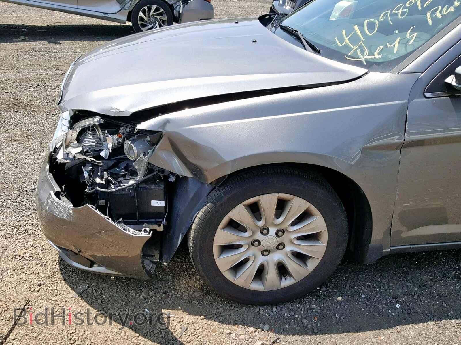 2012 CHRYSLER 200 - VIN: 1C3CCBAB0CN130484 - Фото 9