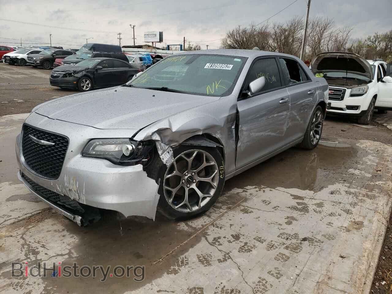 2018 CHRYSLER 300 - VIN: 2C3CCABG2JH214428 - Фото 9