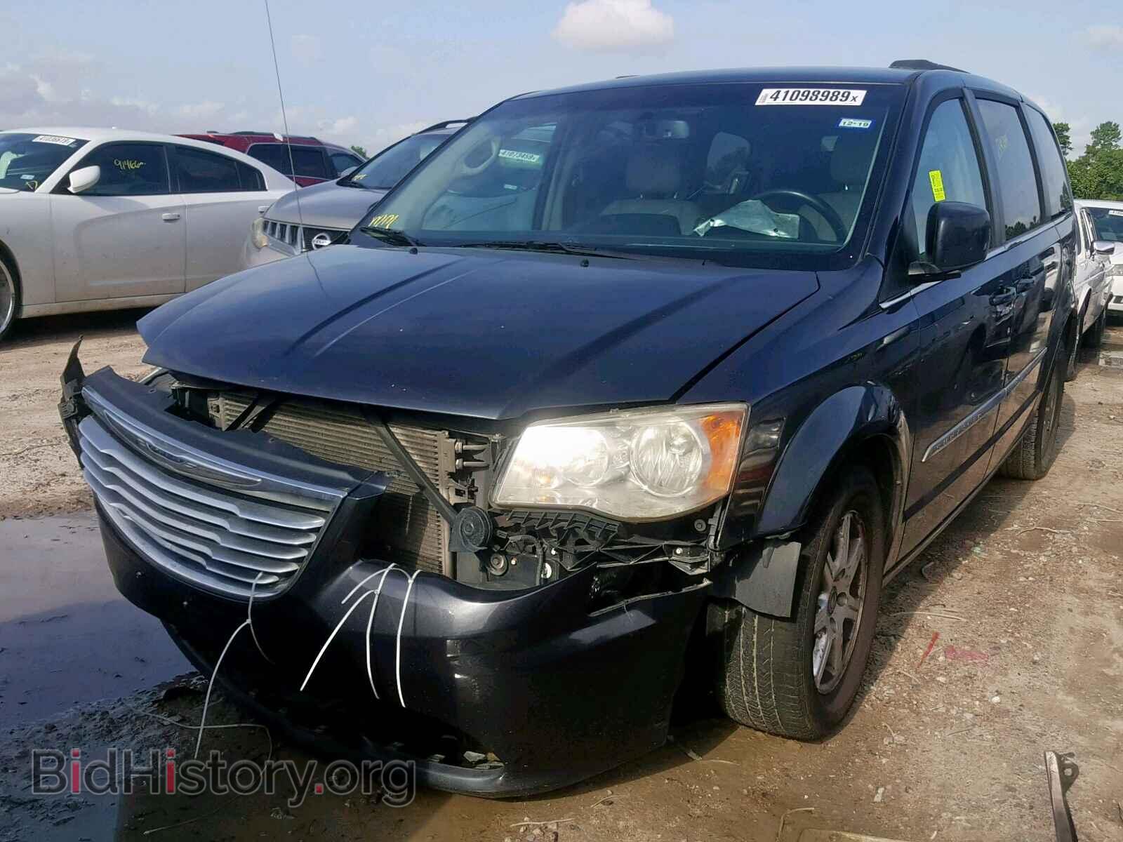 2013 CHRYSLER TOWN & COU - VIN: 2C4RC1BG7DR594712 - Фото 2