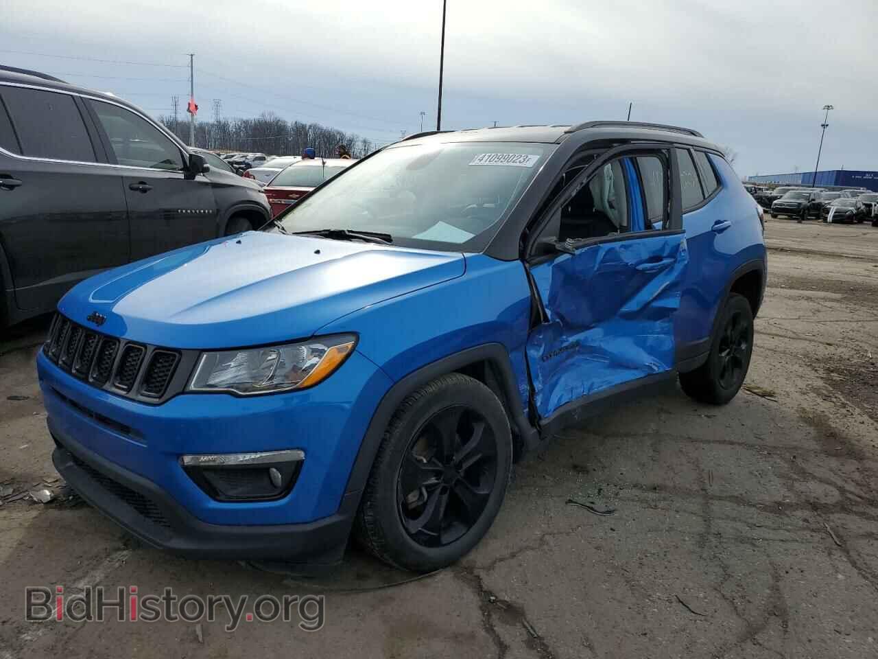Фотография 3C4NJDBB8JT315075 - JEEP COMPASS 2018