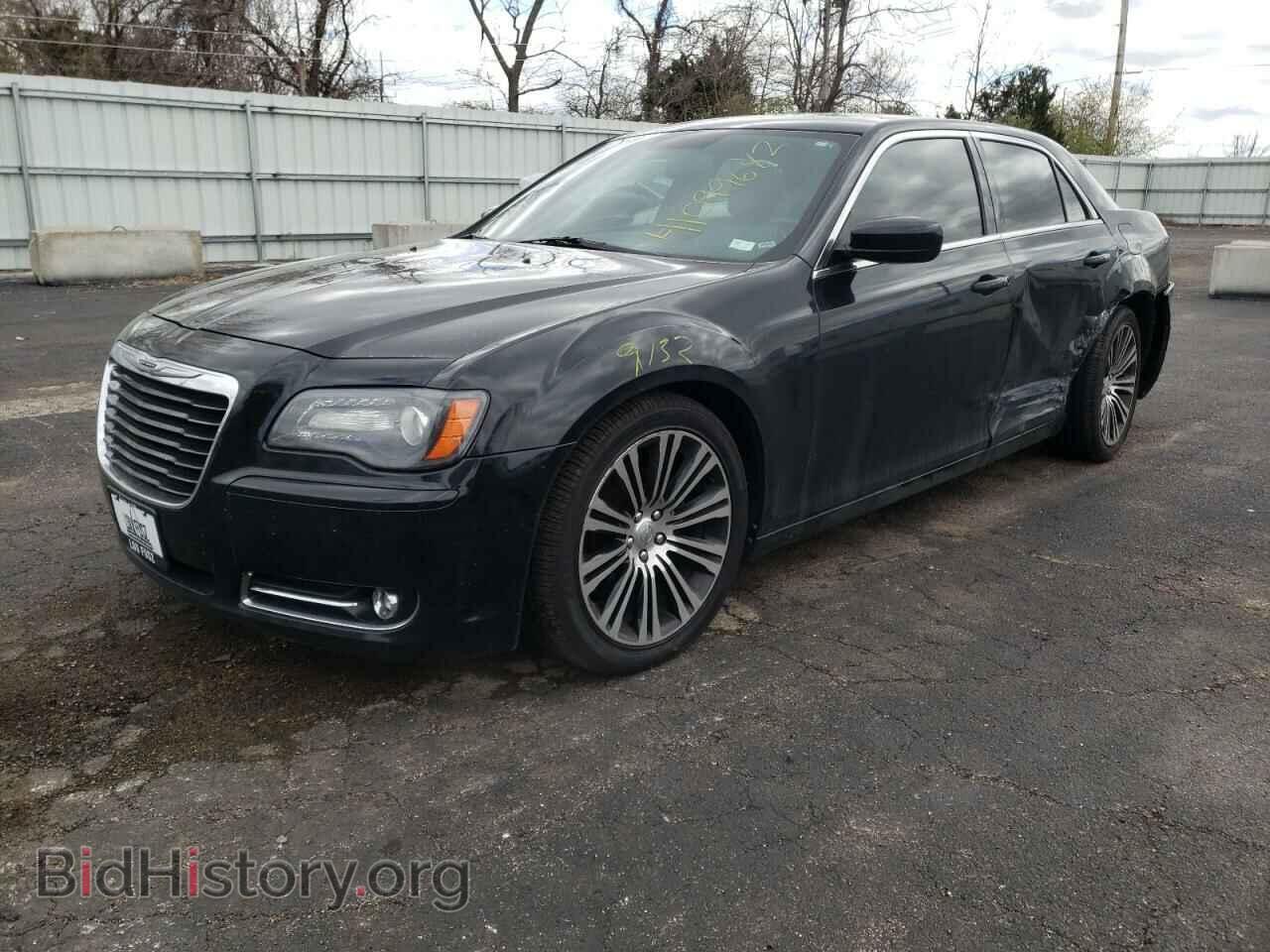 2012 CHRYSLER 300 - VIN: 2C3CCABGXCH251407 - Фото 2