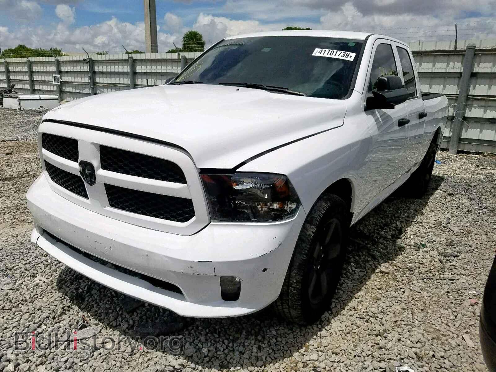 2018 RAM 1500 ST - VIN: 1C6RR7FT5JS175770 - Фото 2