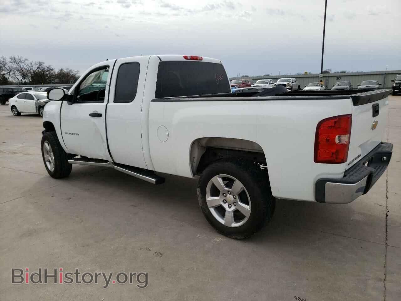 2011 CHEVROLET SILVERADO - VIN: 1GCRCREA2BZ415842 - Фото 2