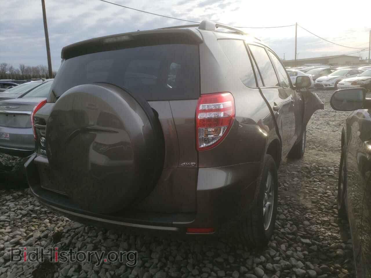 2011 TOYOTA RAV4 - VIN: 2T3BF4DV6BW099183 - Фото 4