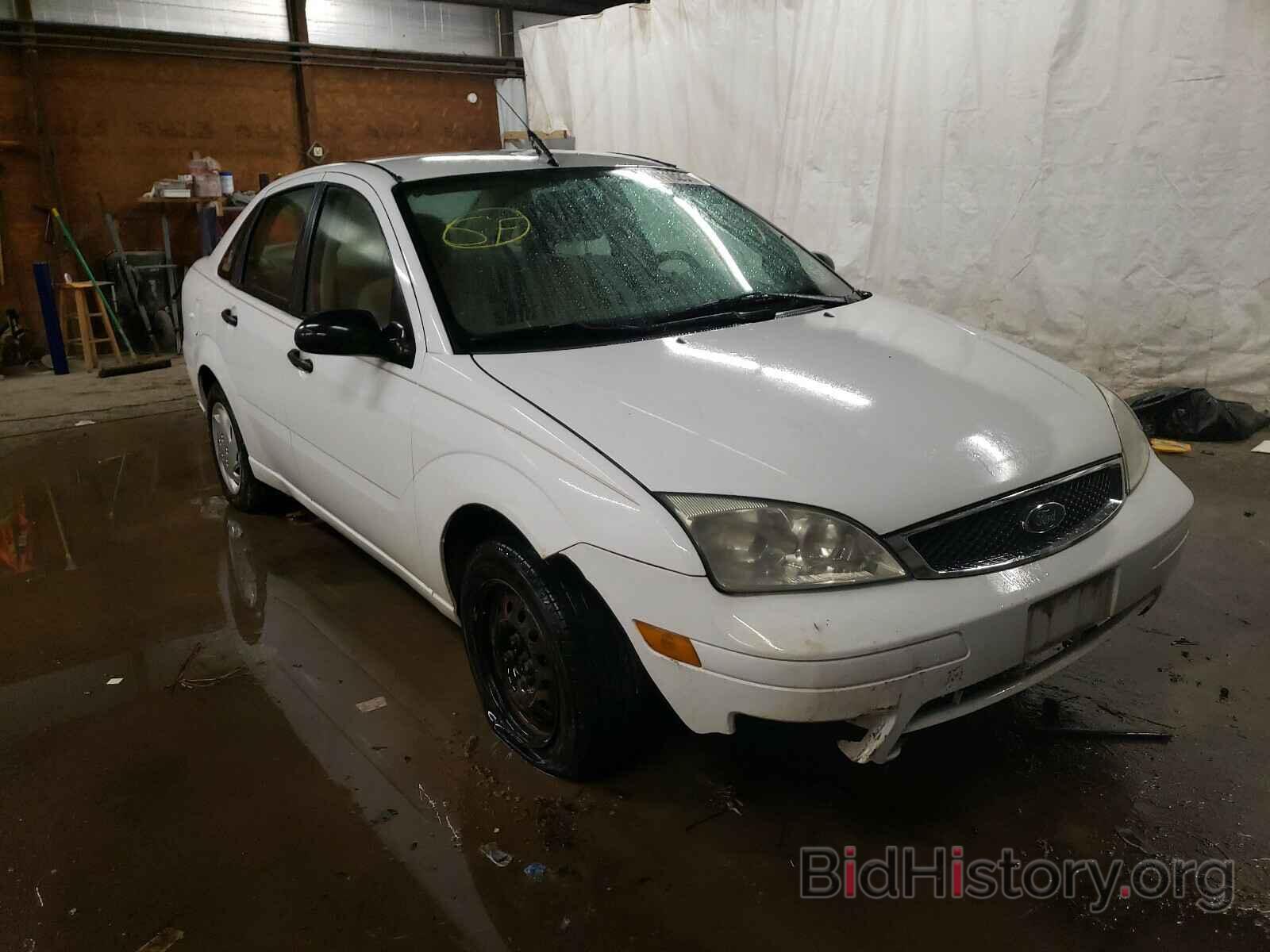 Photo 1FAFP34N57W186998 - FORD FOCUS 2007