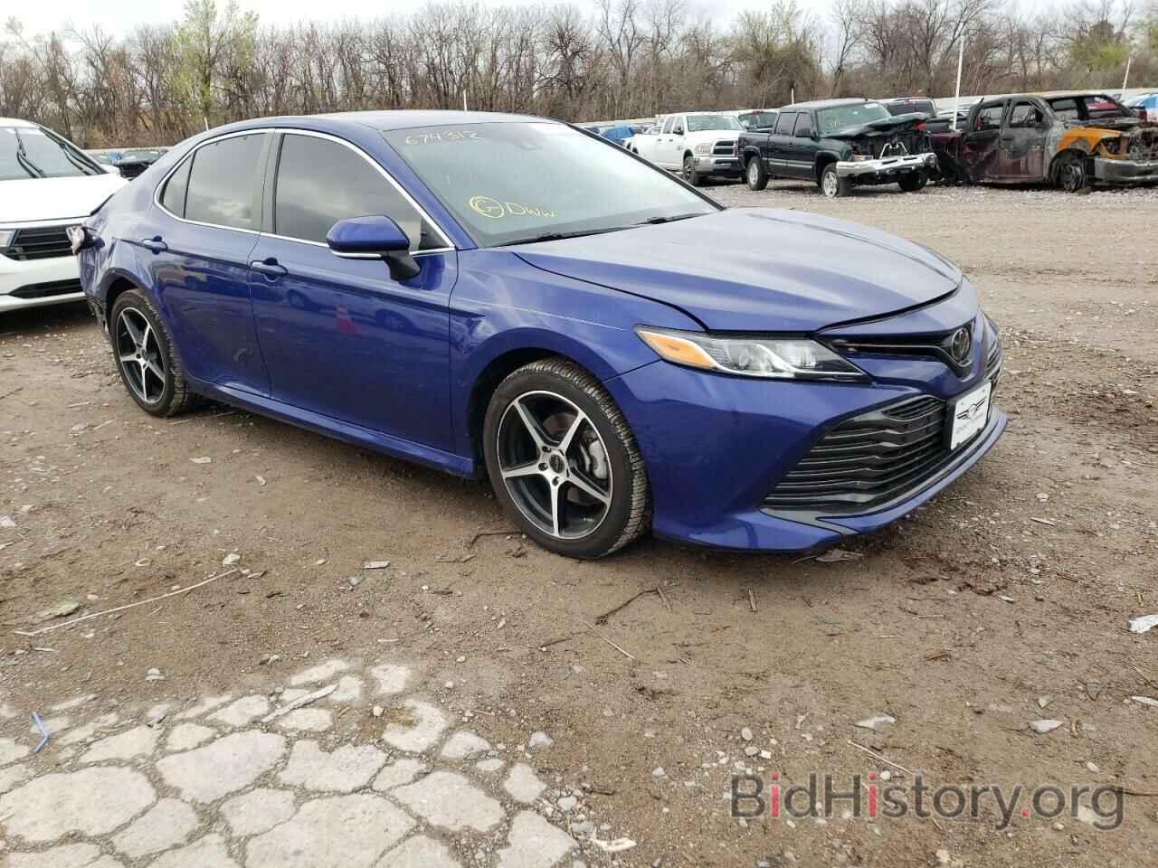 Photo 4T1B11HK1JU674312 - TOYOTA CAMRY 2018