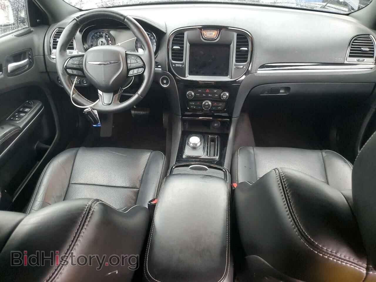 2018 CHRYSLER 300 - VIN: 2C3CCAGG1JH268604 - Фото 8