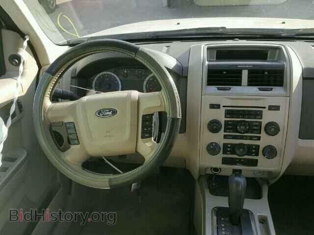 2011 FORD ESCAPE - VIN: 1FMCU0DG3BKA04331 - Фото 9