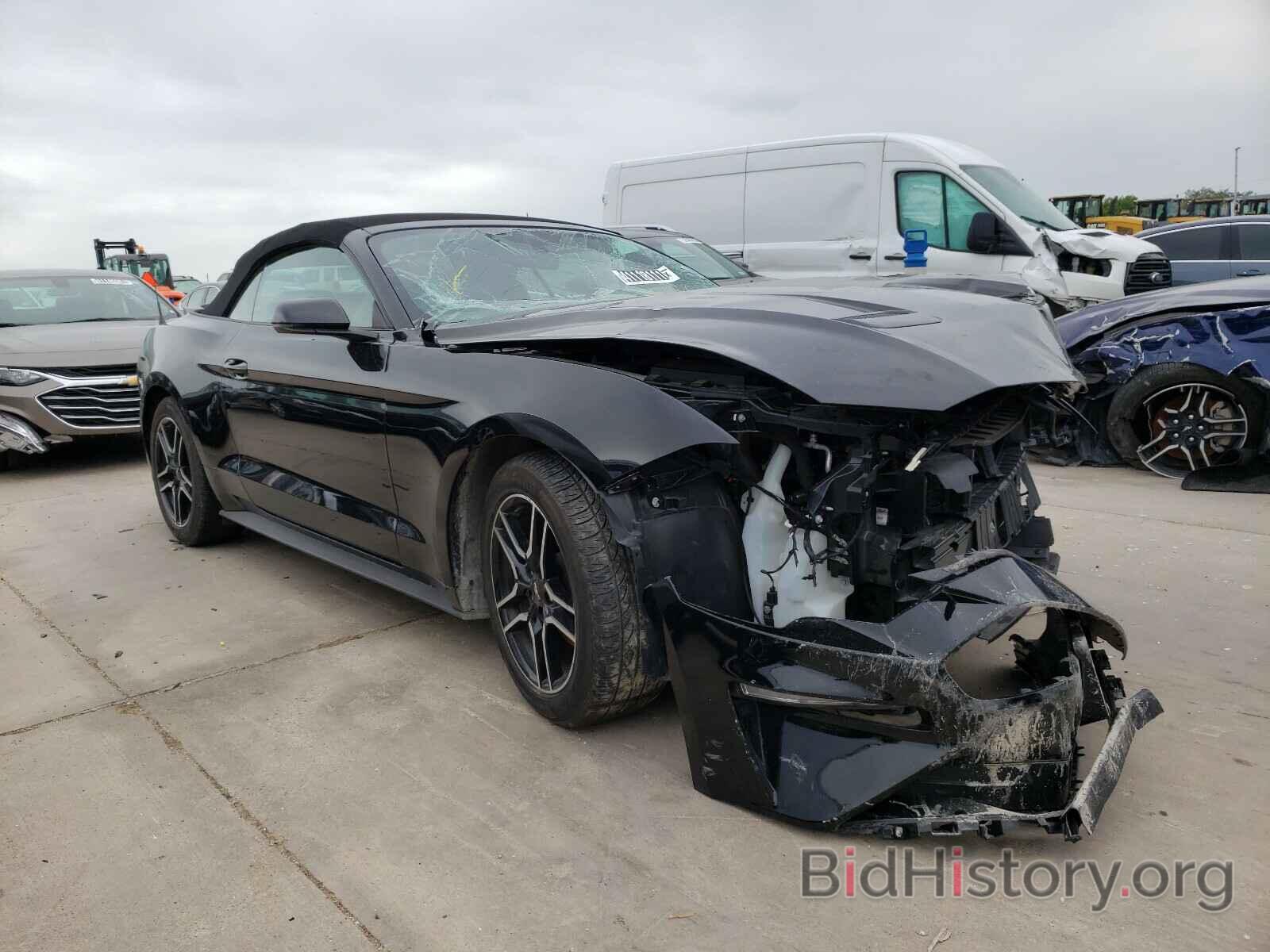 Photo 1FATP8UH3L5121416 - FORD MUSTANG 2020