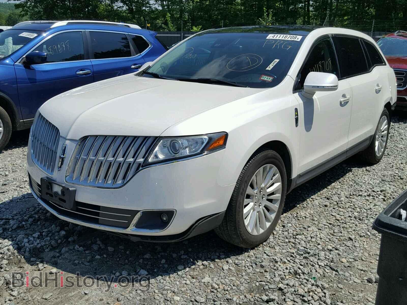 2012 LINCOLN MKT - VIN: 2LMHJ5AT7CBL54607 - Photo 2