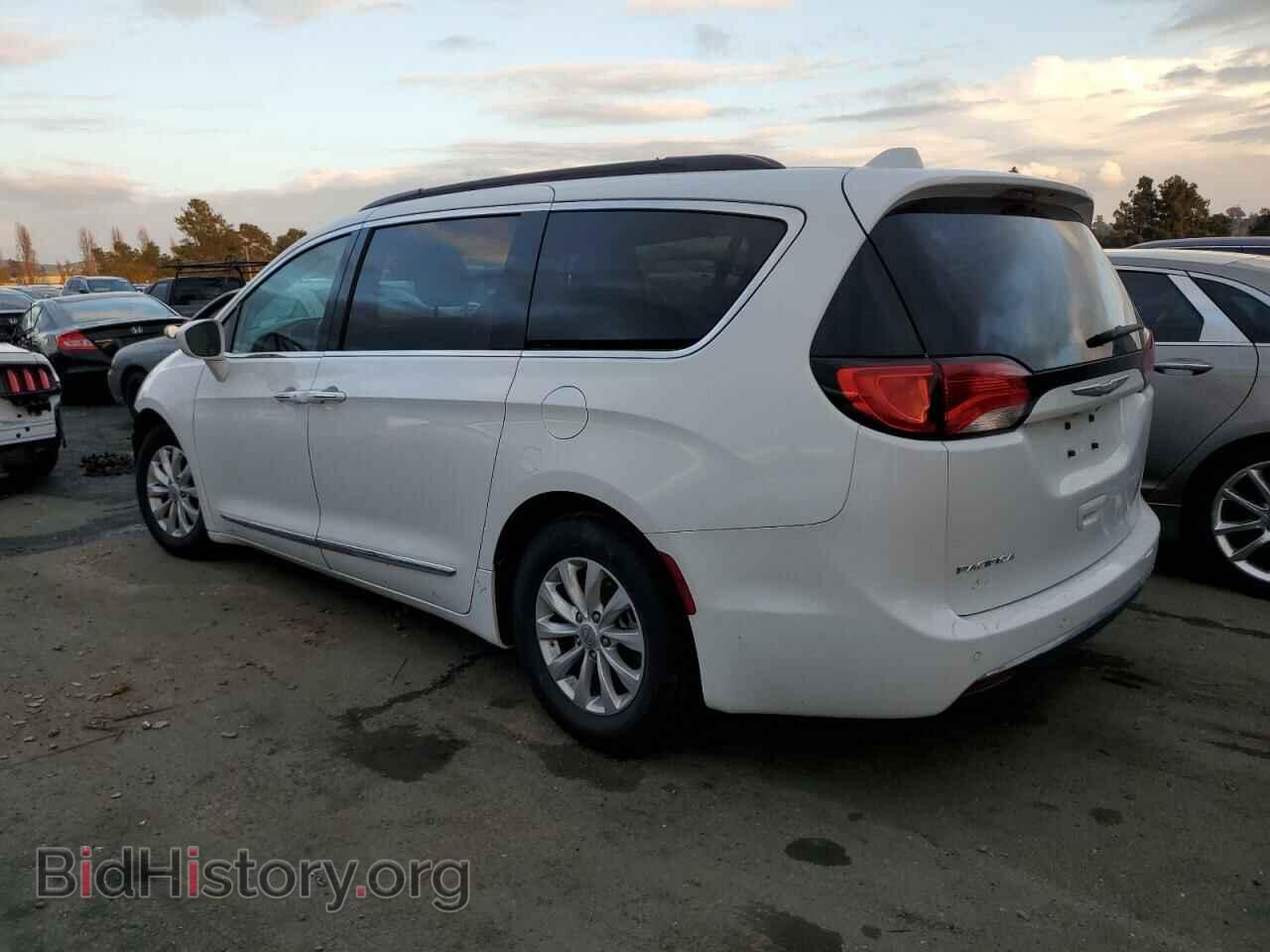 2017 CHRYSLER PACIFICA - VIN: 2C4RC1BG1HR553286 - Фото 2